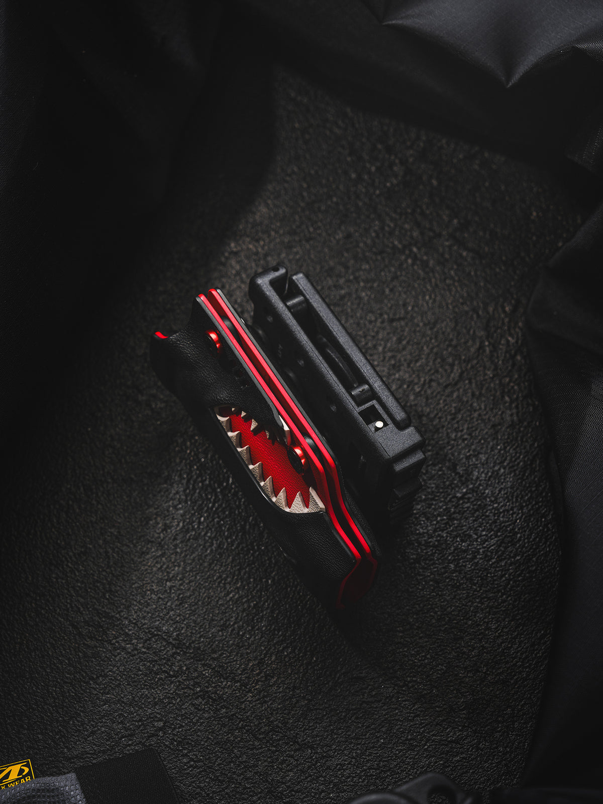 TX8 Custom Kydex Sheath for Nitecore EDC25 | Shark Edition