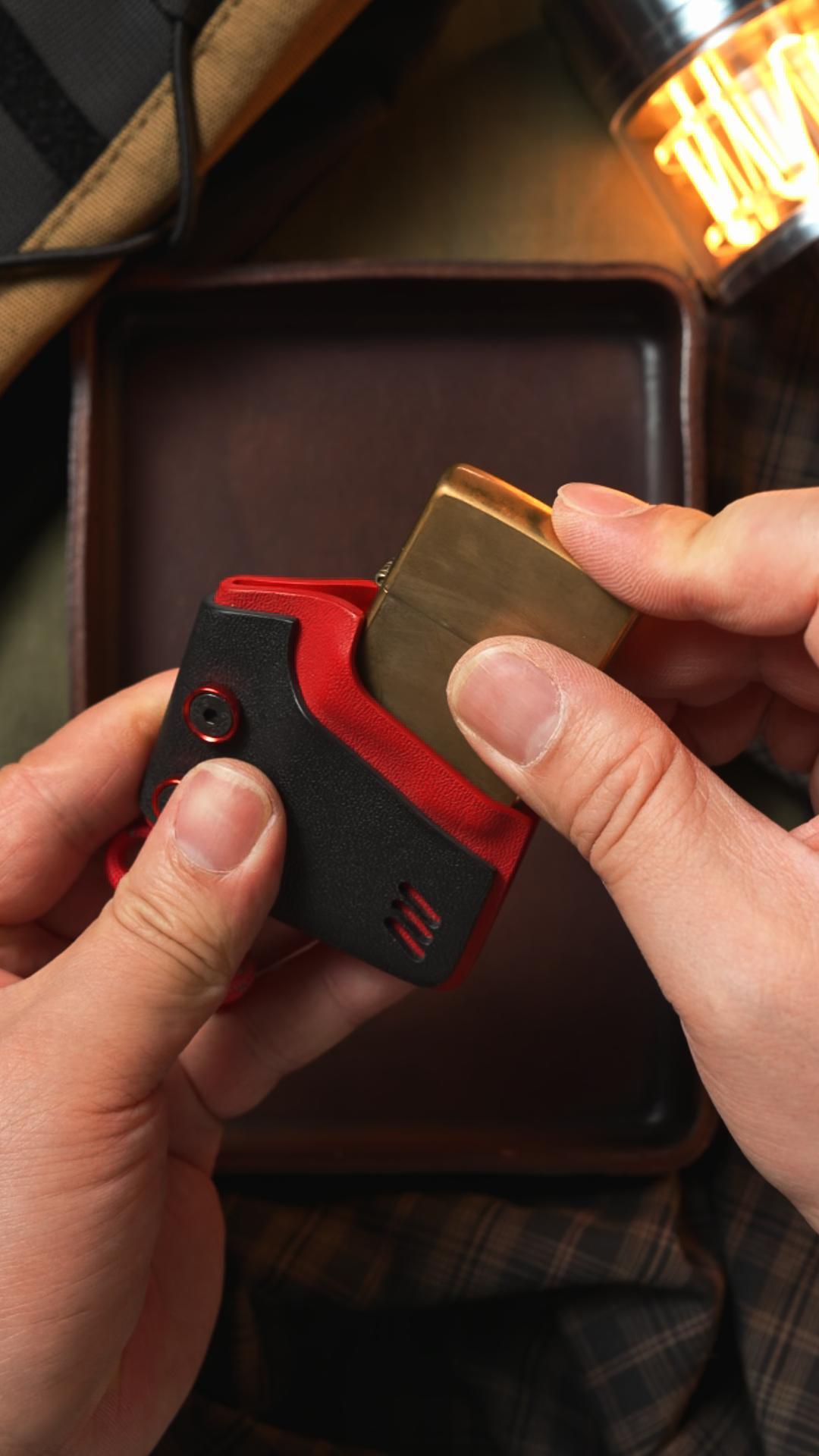 Zippo Black-Red Sheath|Fits standard smooth-surface Zippo lighters.