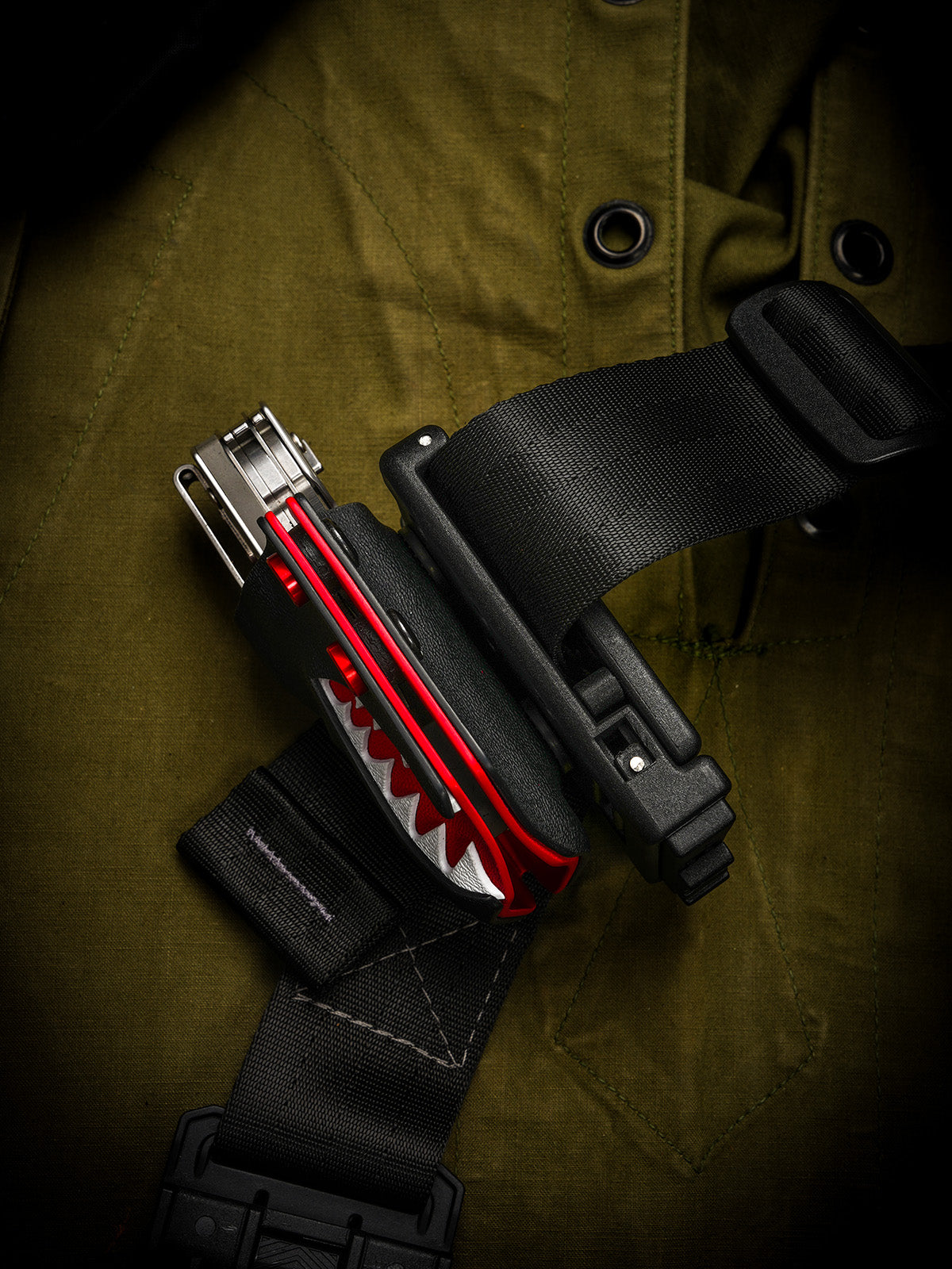 TACTICALGEEK Shark Kydex Multi-Tool Sheath with Quick-Release Belt Mount – Carry View