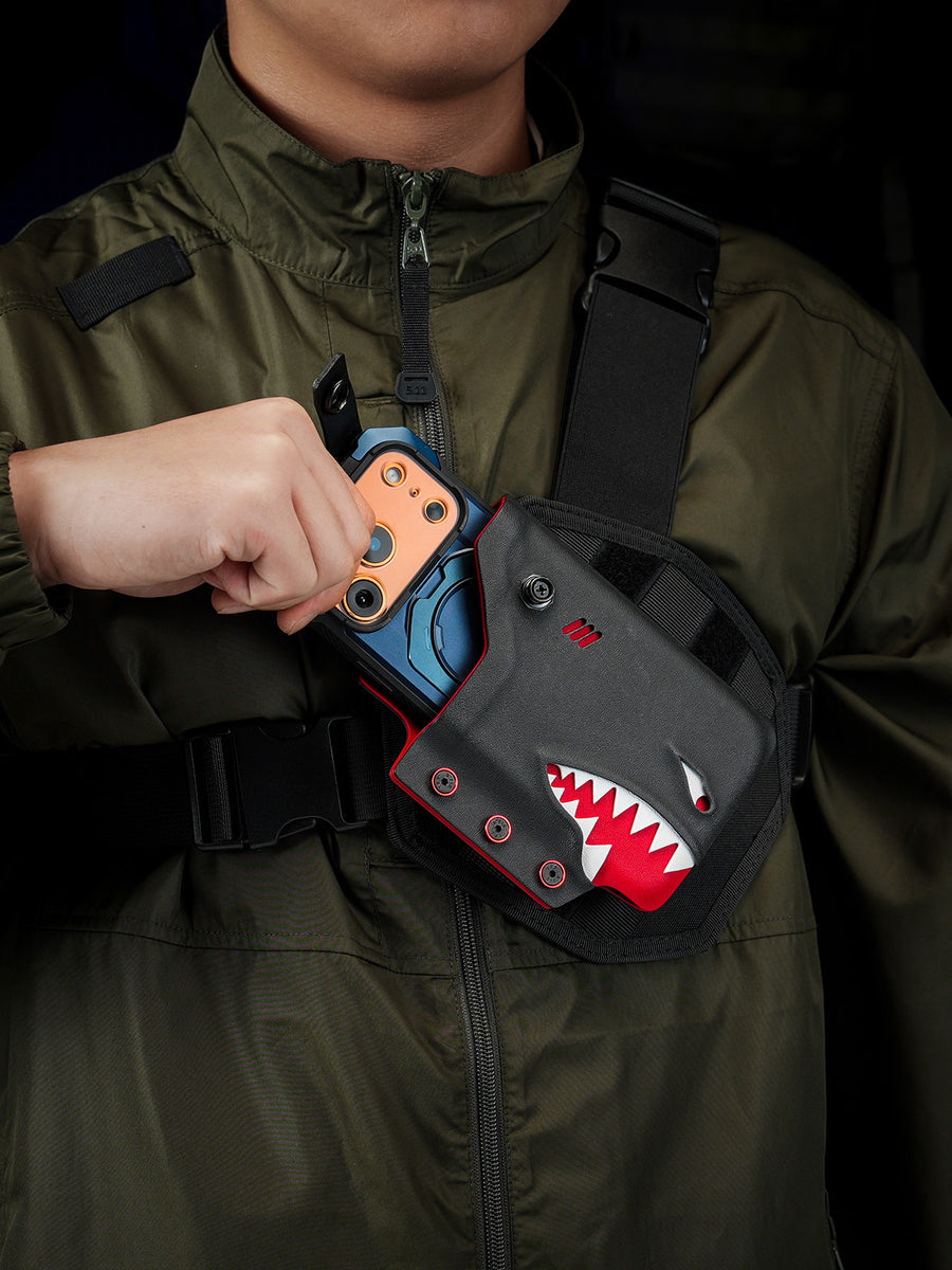 TACTICALGEEK Shark Chest-Front Phone Sheath for iPhone 17 Pro & 17 Pro Max – Quick Access Design